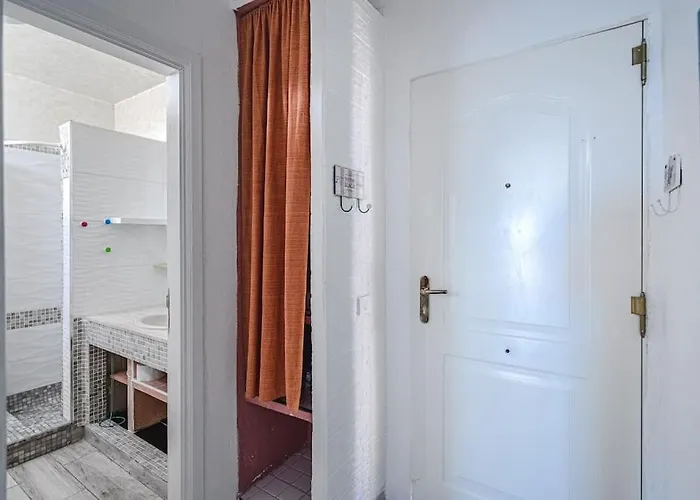 With Amazing View By Altamarhomes Адехе